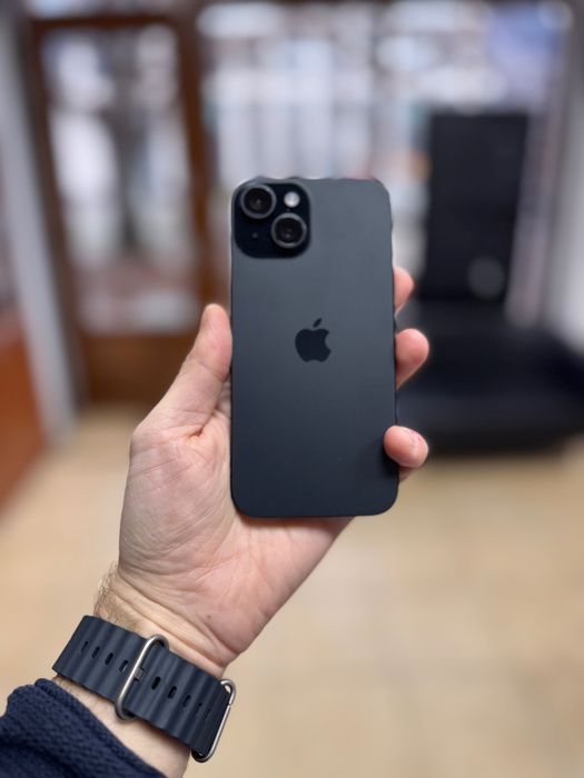 Apple iPhone 15- 128 GB-czarny