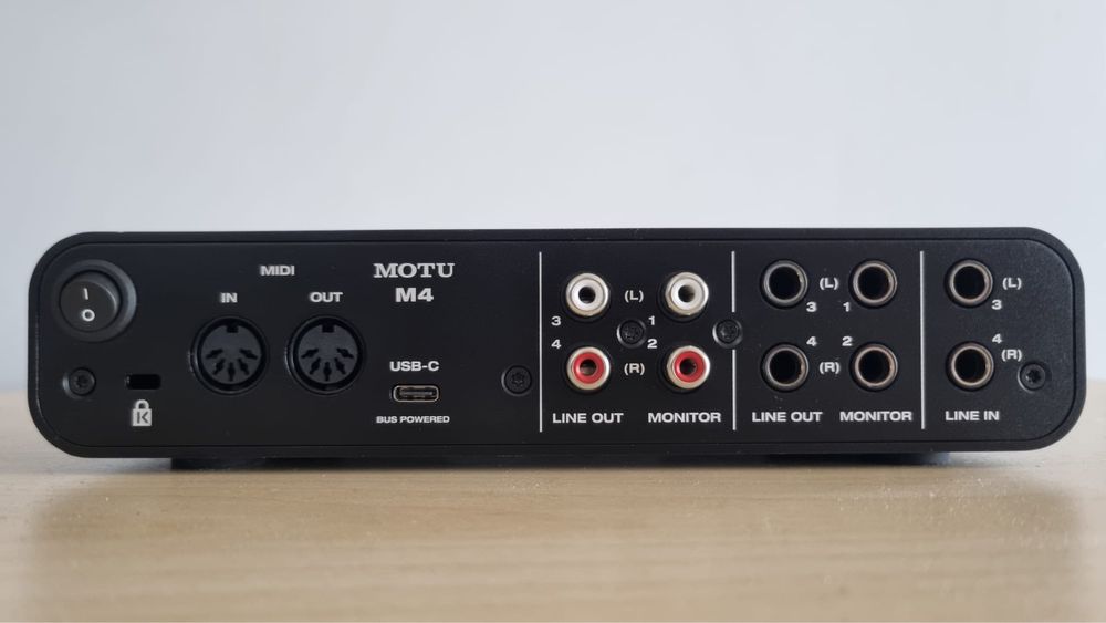 Interfejs MOTU M4