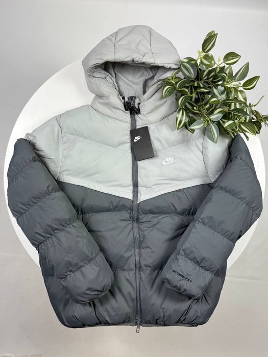 Куртка Nike Storm-FIT пуховик сірий