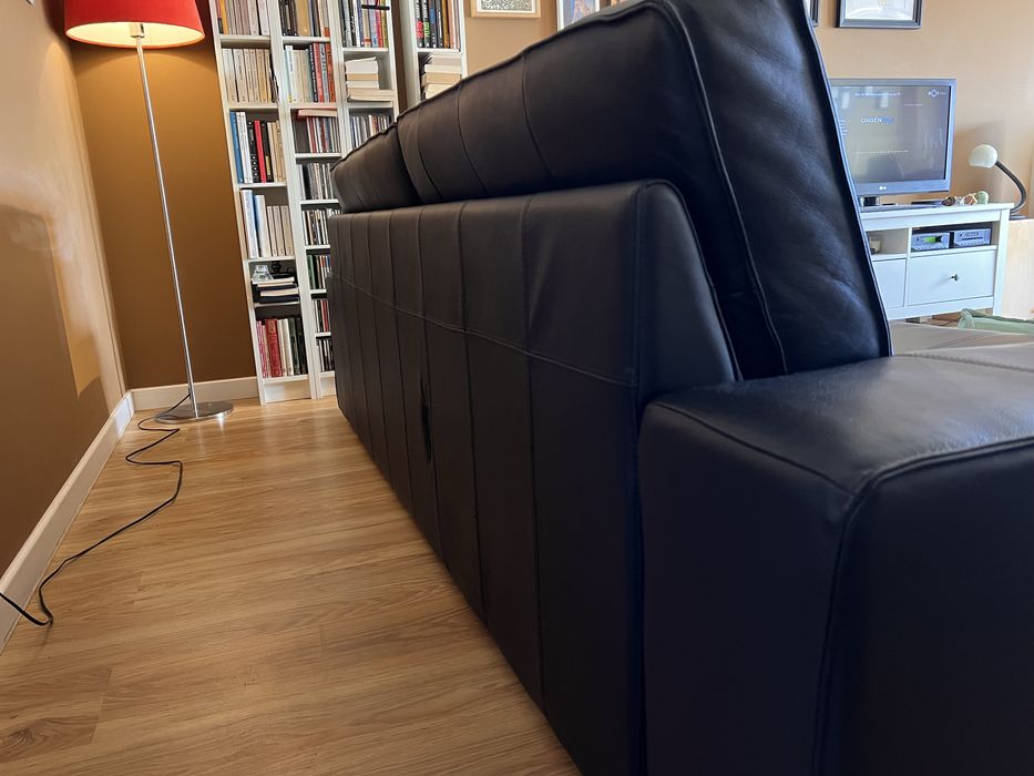 Sofá em couro preto Ikea - Kivik - 3 lugares