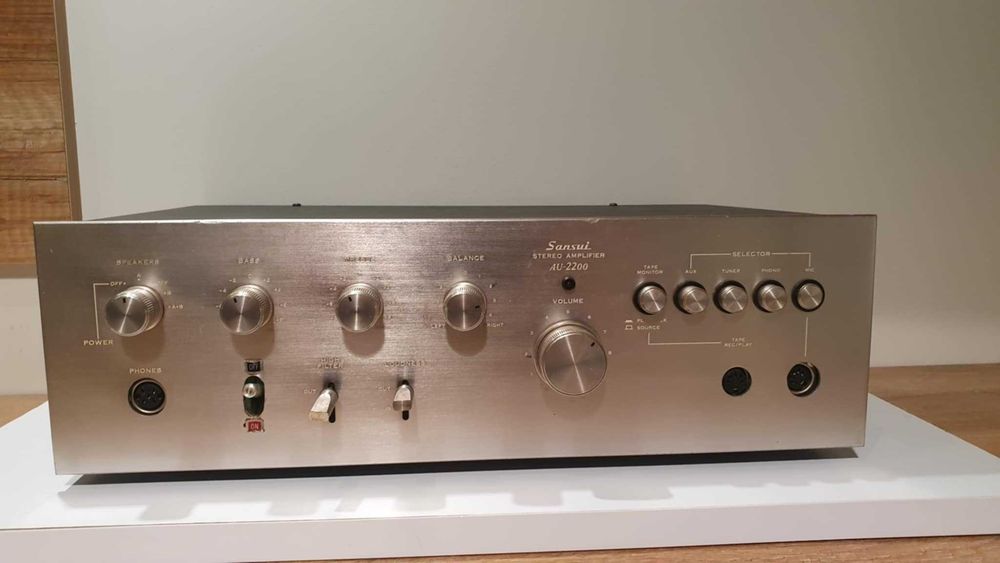 Wzmacniacz stereofoniczny SANSUI AU2200 dla kolekcjonera
