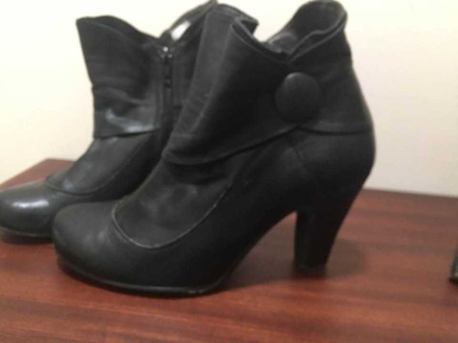 Botas Hush Puppies n 38, pouco uso