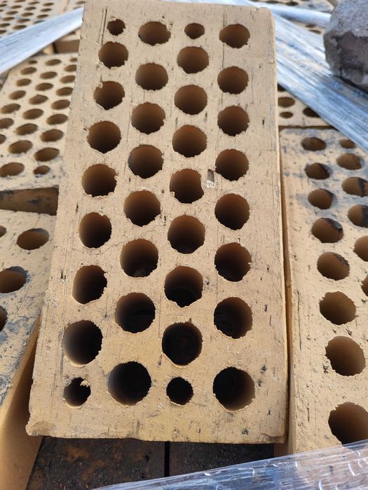 Продам силикатный кирпич, огнеупорный шамотный кирпич, мертель.