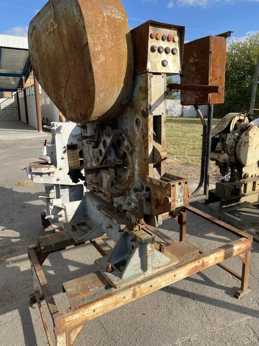 Прес-ножиці комбіновані НВ5121, НВ5222 Комбинированные пресс-ножницы