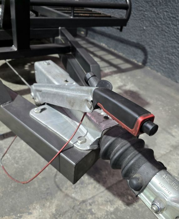 Reboque porta carros com documentos