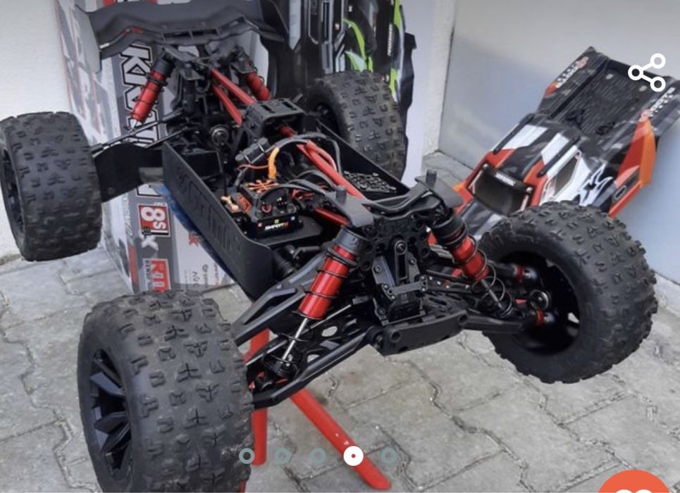 RC Arrma Kraton 8s