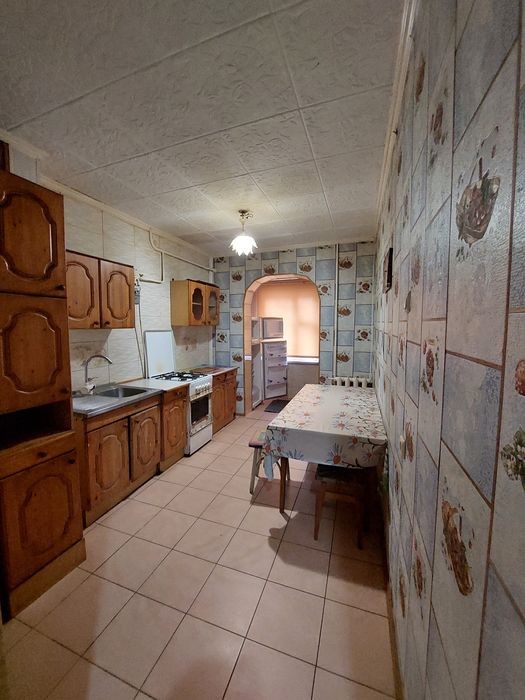 Сдаю 3 комн.кв. Таирова ул.И.Петрова