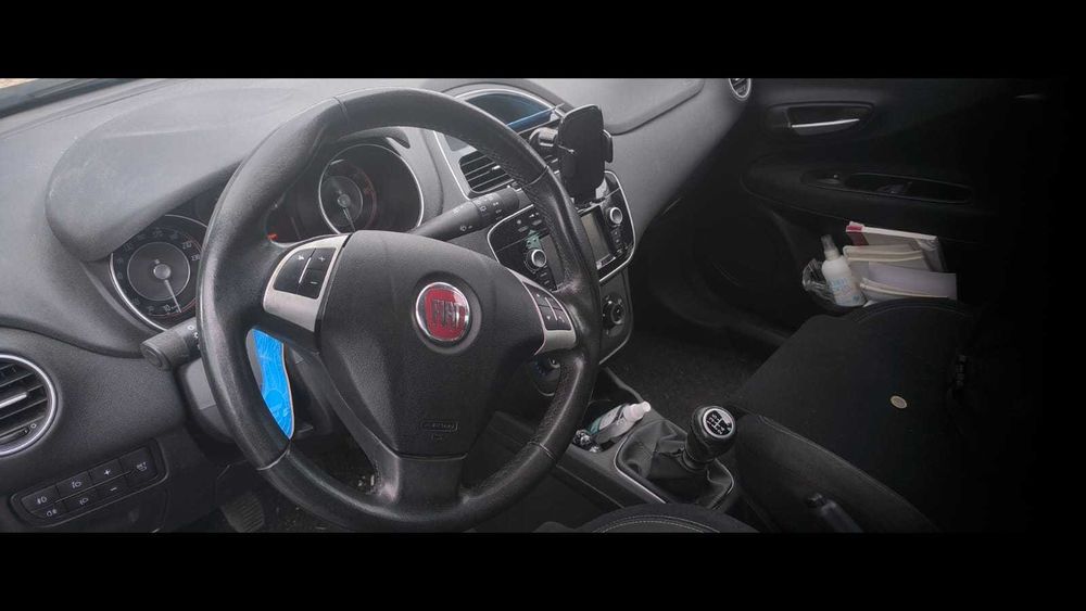 Fiat Punto de Janeiro 2017 com apenas 45800Kms