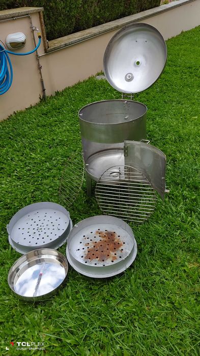 Grelhador caseiro em cuba de inox