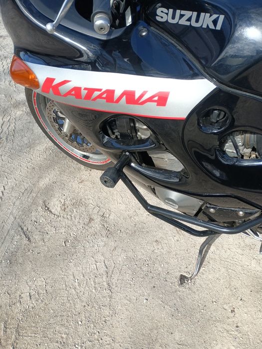 Сузуки катана GSX 750F.