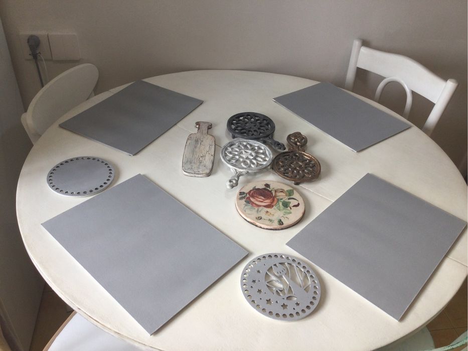 Разные подставки под горячее.