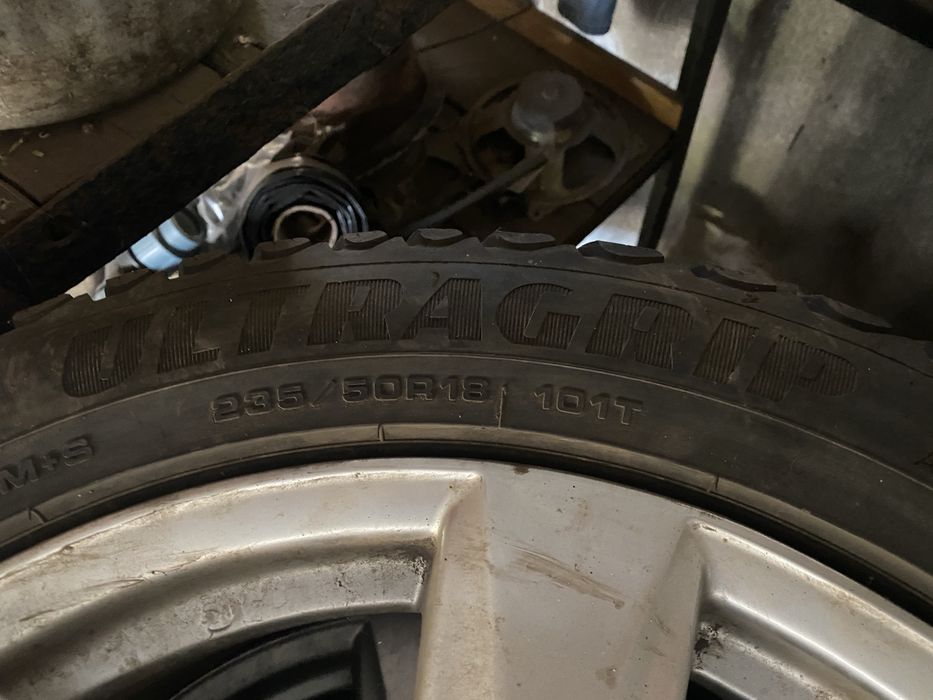 Зимняя резина 235/50 R18