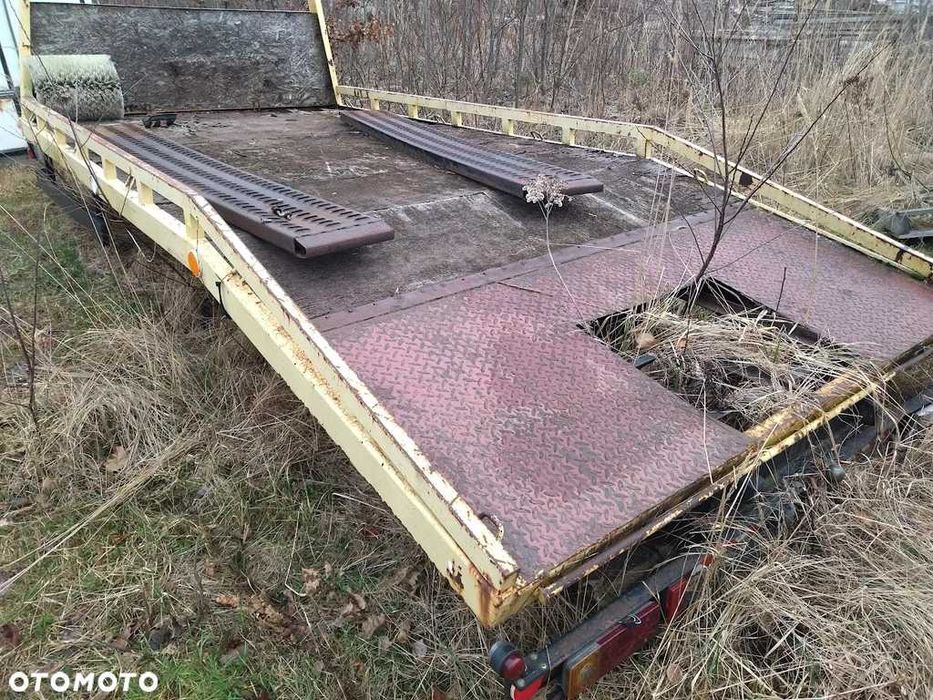 Laweta najazd platforma 4.9x2.3x2.23 pomoc drogowa man iveco renault