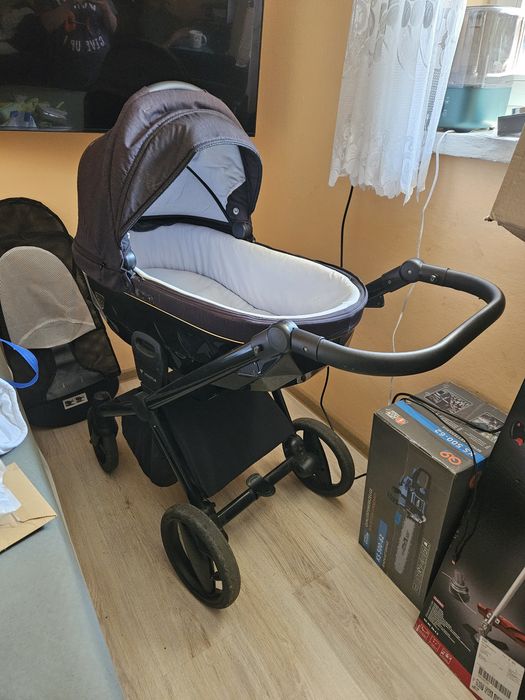 Wózek gondola Junama Diamond stelaż invictus plus adaptery do fotelika