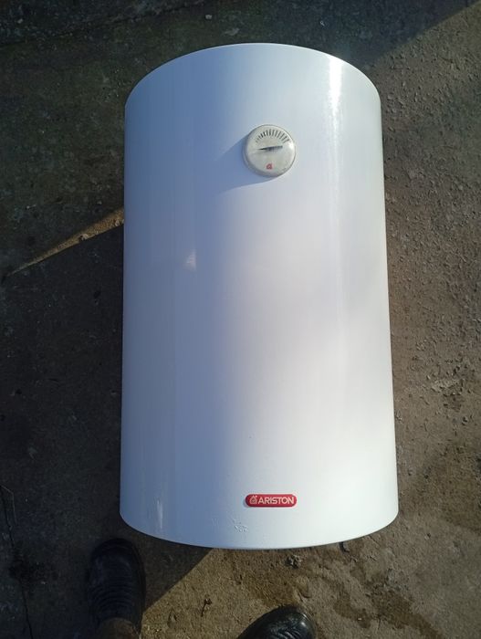 Бойлер арістон 80л