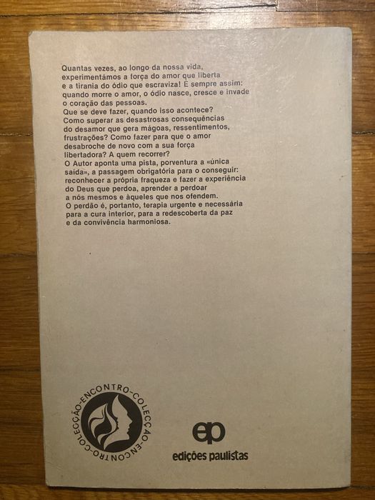 Livro religioso “Liberta-te perdoando”