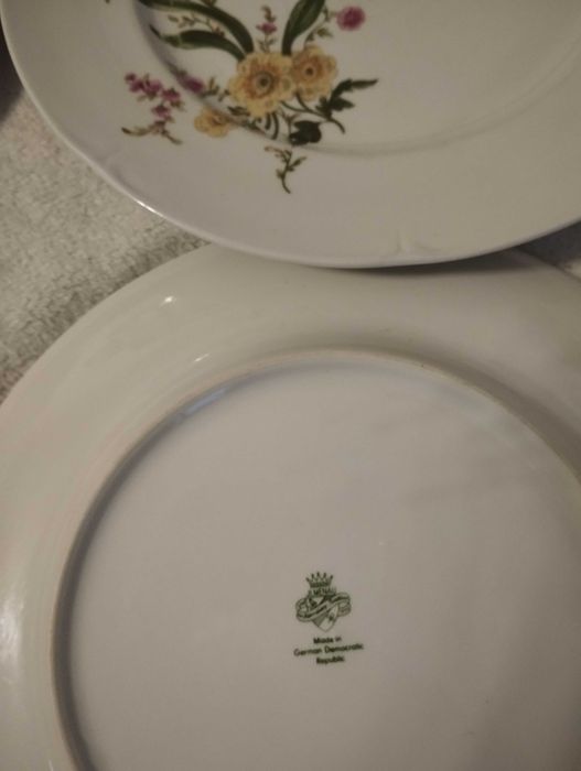 Porcelana z JL Menau von Henneberg