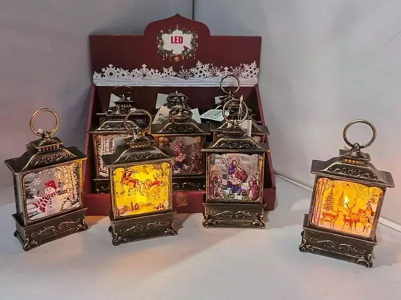Lampka Ledowa Z Motywem Świątecznym (12Szt). Adar. Nowy Produkt