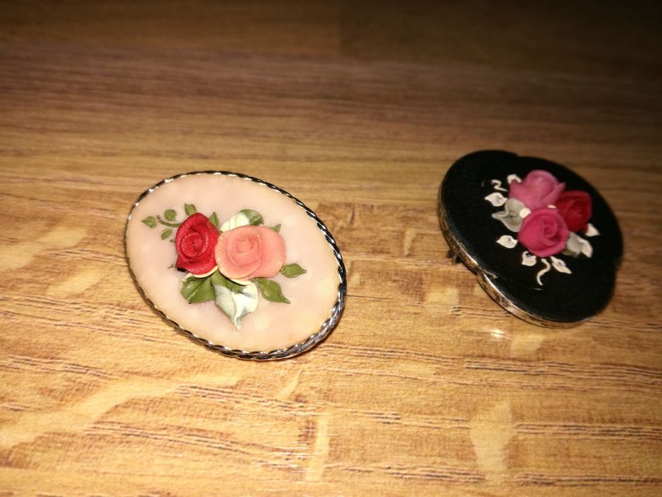 broszka prl róże z modeliny