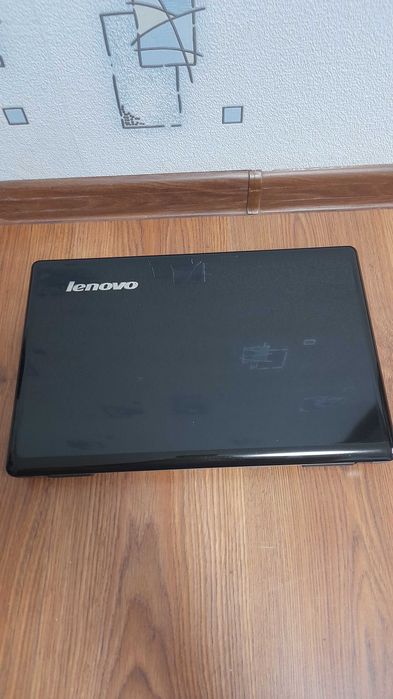 Продается ноутбук Lenovo IdeaPad Z565