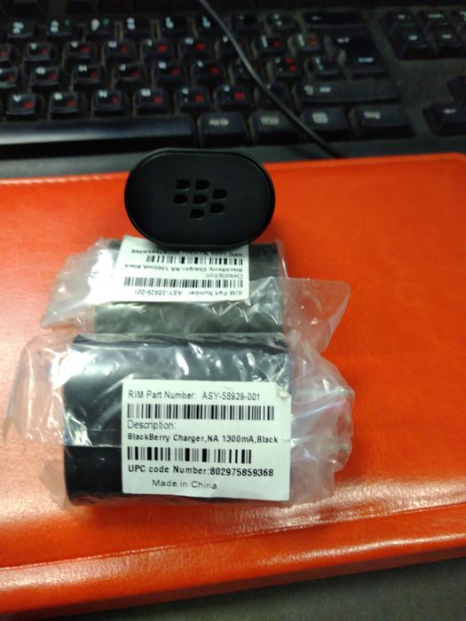 Продам зарядки blakcberry