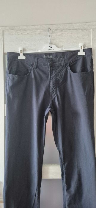 Spodnie młodzieżowe lub męskie