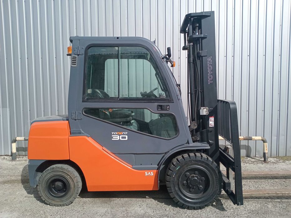 Навантажувач б.у. TOYOTA Дизель , 3т, 2019р.