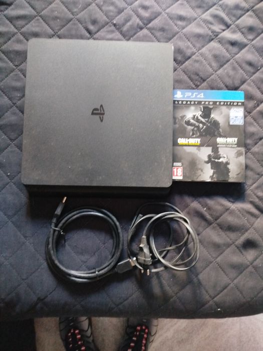 PlayStation 4 Slim 500g