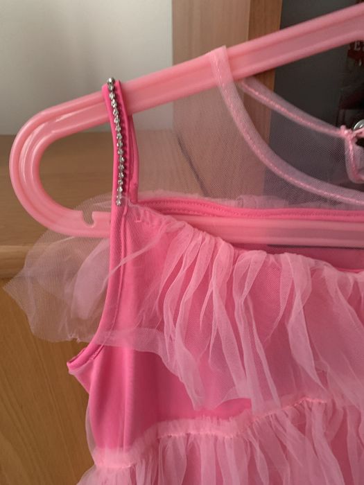 Sukienka reporter young