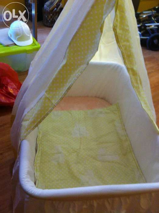 Berço para recém nascido com Dossel