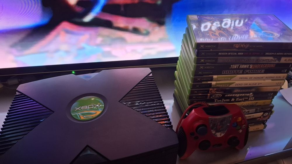 Xbox Classic + 2 comandos e Jogos