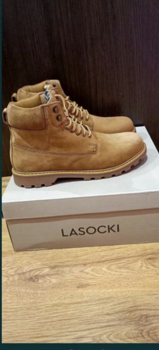 Черевики фірми Lasocki
