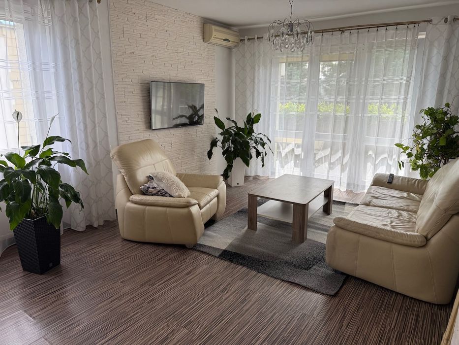 Mieszkanie do wynajęcia  75 m² na pierwszym piętrze domu jednorodzinnego. Bezczynszowe.