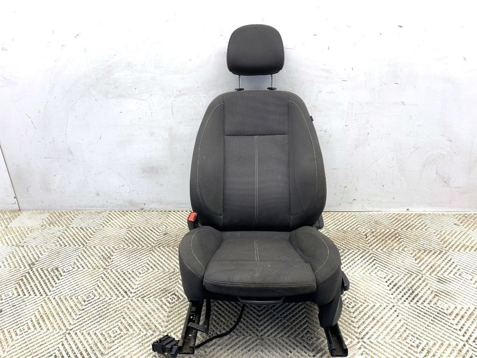 FOTEL LEWY PRZÓD  OPEL ZAFIRA TOURER C (P12) 2011 - 2022 1.6 CDTI (75) 100 kW [136 KM] olej