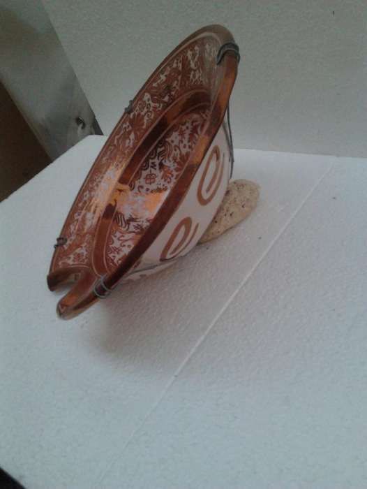 Bacia barbeiro (degolada) faiança Manises secs XIV/XV