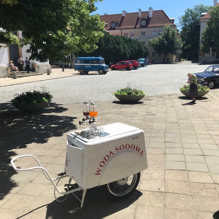 Saturator  PRL     do wody sodowej z lat 70 tych .
