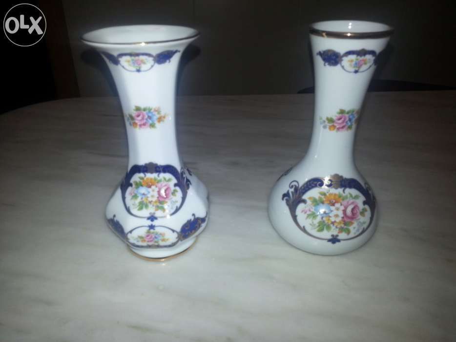 Porcelain Jugs424185600661923840