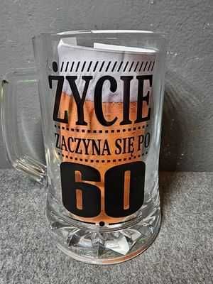 Kufel szklany Życie zaczyna się po 60