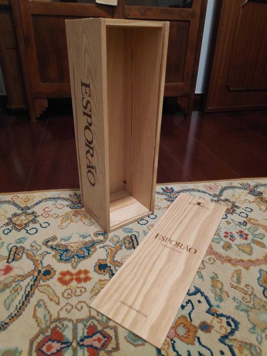 Esporão Reserva 2013 Wooden Wine Box (3 Liters)