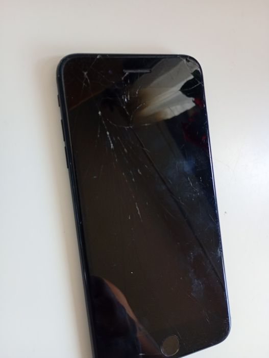 iPhone 8 plus 64GB