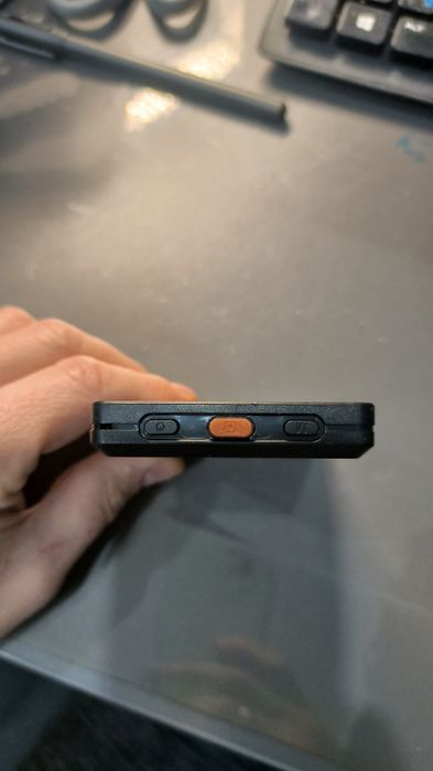 Newmowa PH02 Max NMW — магнітний екран для селфі та влогів