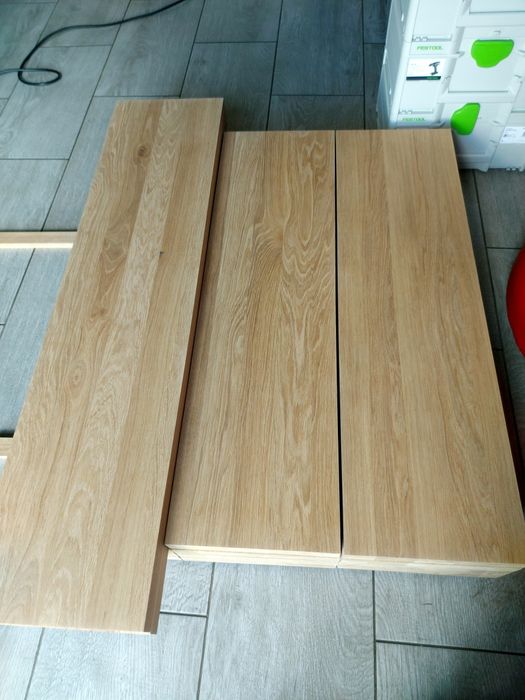 Dębowe stopnie schodowe do samodzielnego montażu