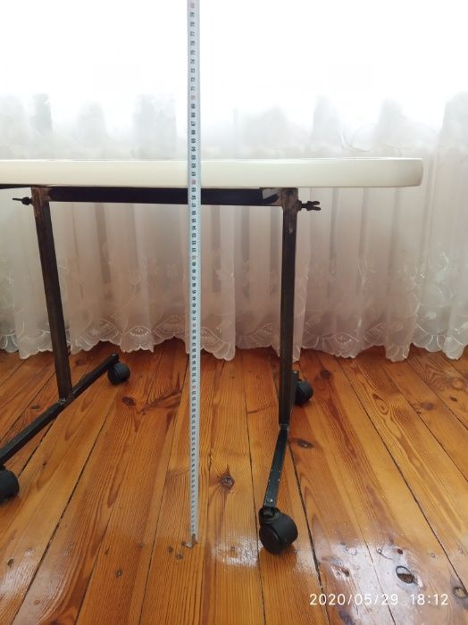 Стіл журнальний універсальний,з кромкою пластиковою