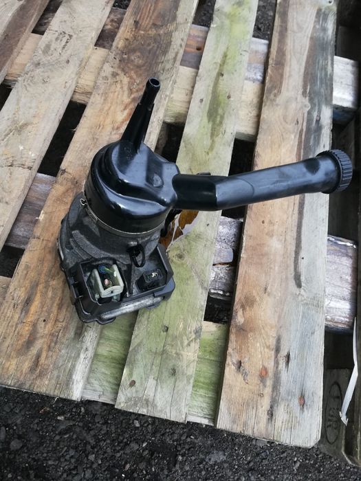 Pompa wspomagania Peugeot rcz