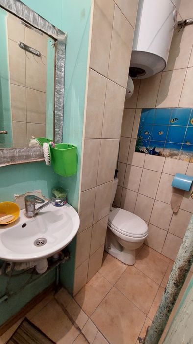 1 комнатная небольшая квартира в Лузановке