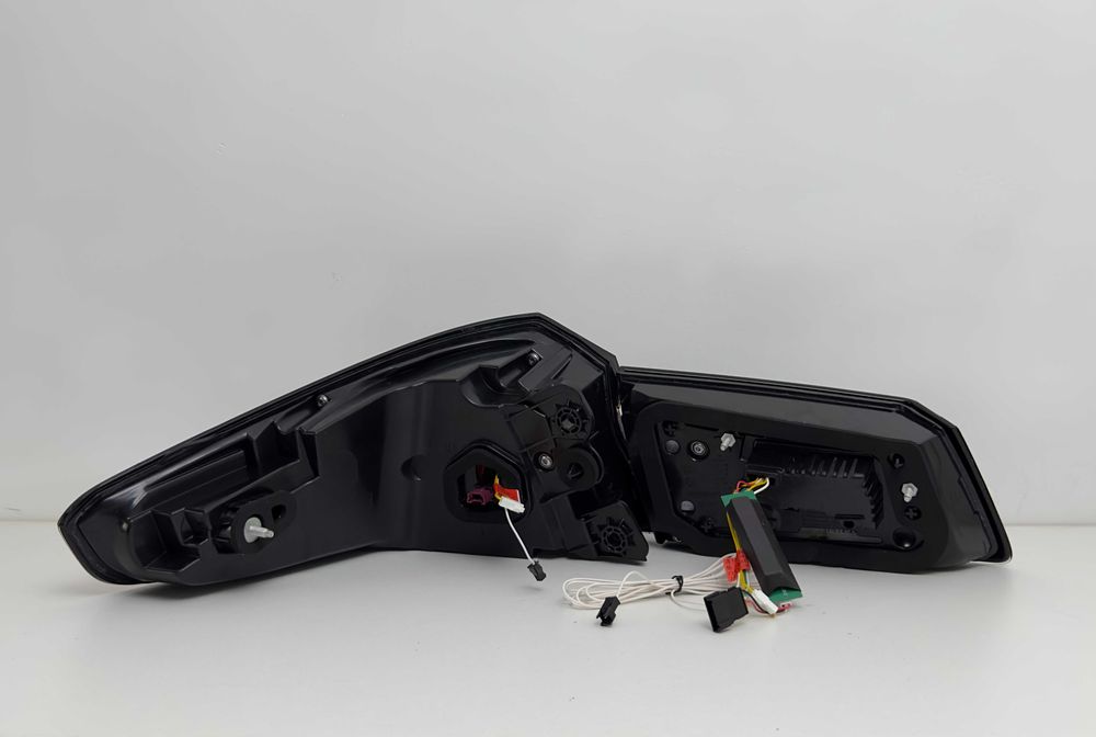 Ліхтарі задні BMW G30 Європа, жовті повороти Фари Г30