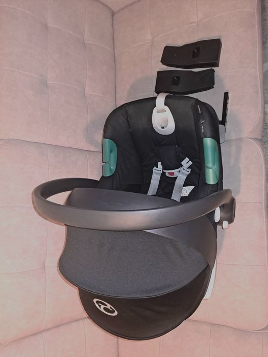 Fotelik z bazą nosidełko Cybex Aton B2