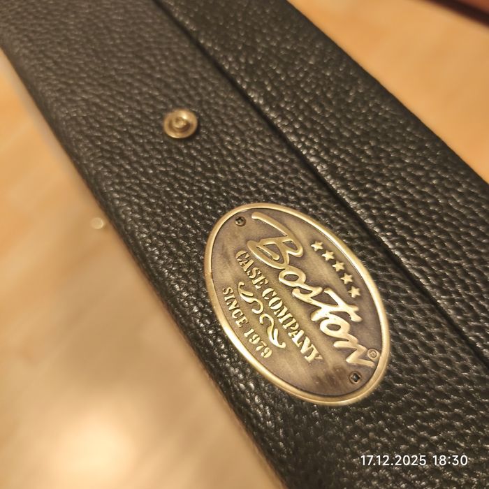 Futerał Do Gitary Hard Case Boston Złoto Czarny Jak Nowy