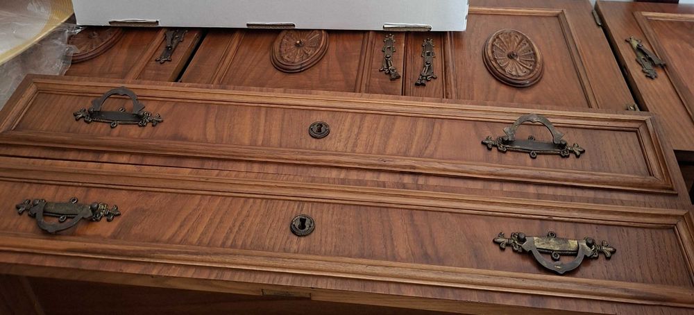 Móvel de Sala em Madeira – Design Elegante (Excelente Estado)