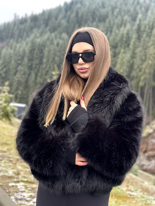 Шуба чорна розмір М/Л